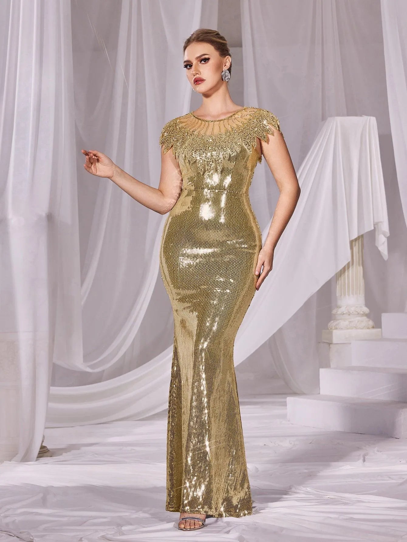 Round Neck Mermaid Hem Sequin Evening Dress