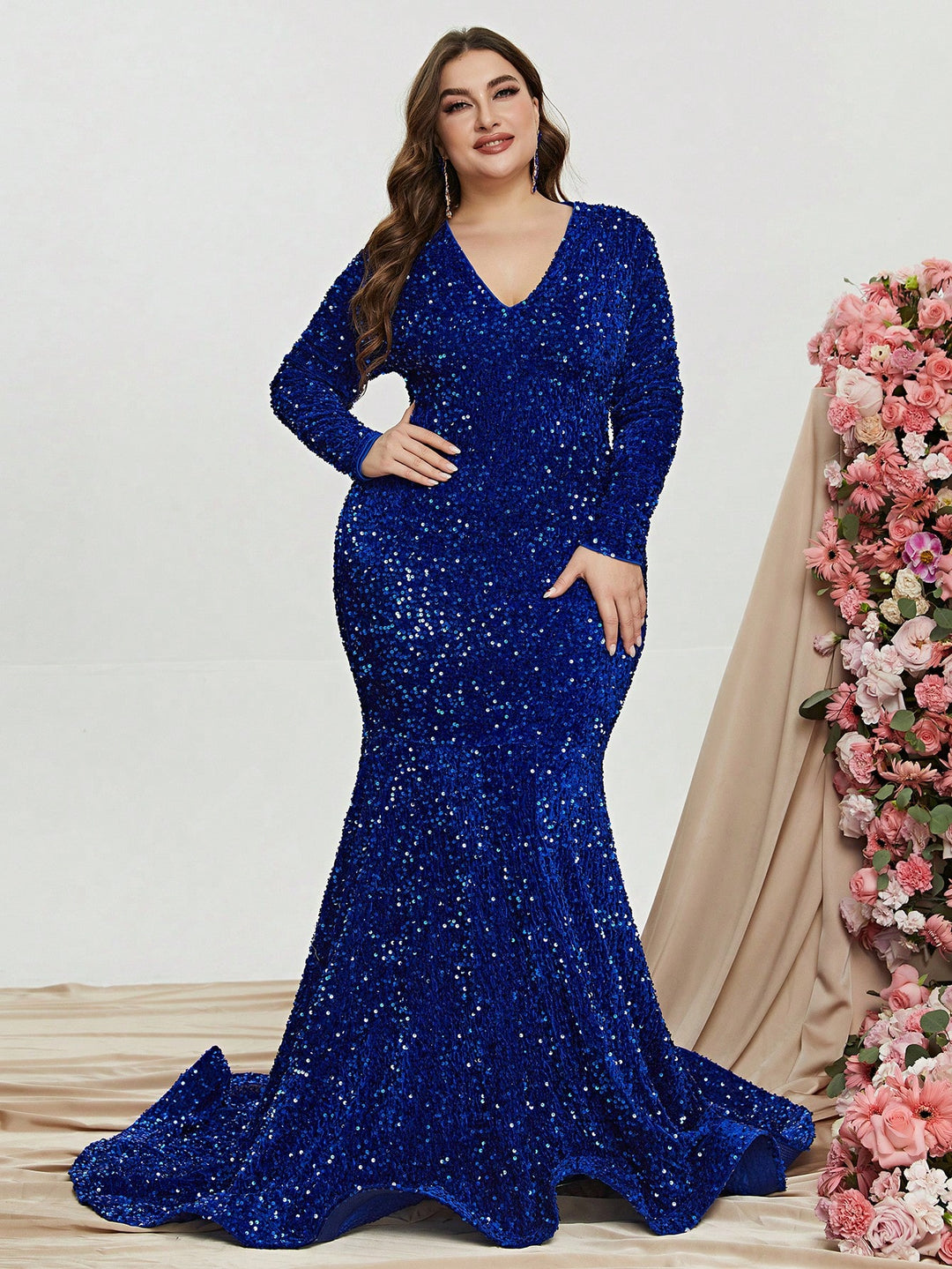 Plus Size Elegant V Neck Long Sleeve Sequin Mermaid Dresses