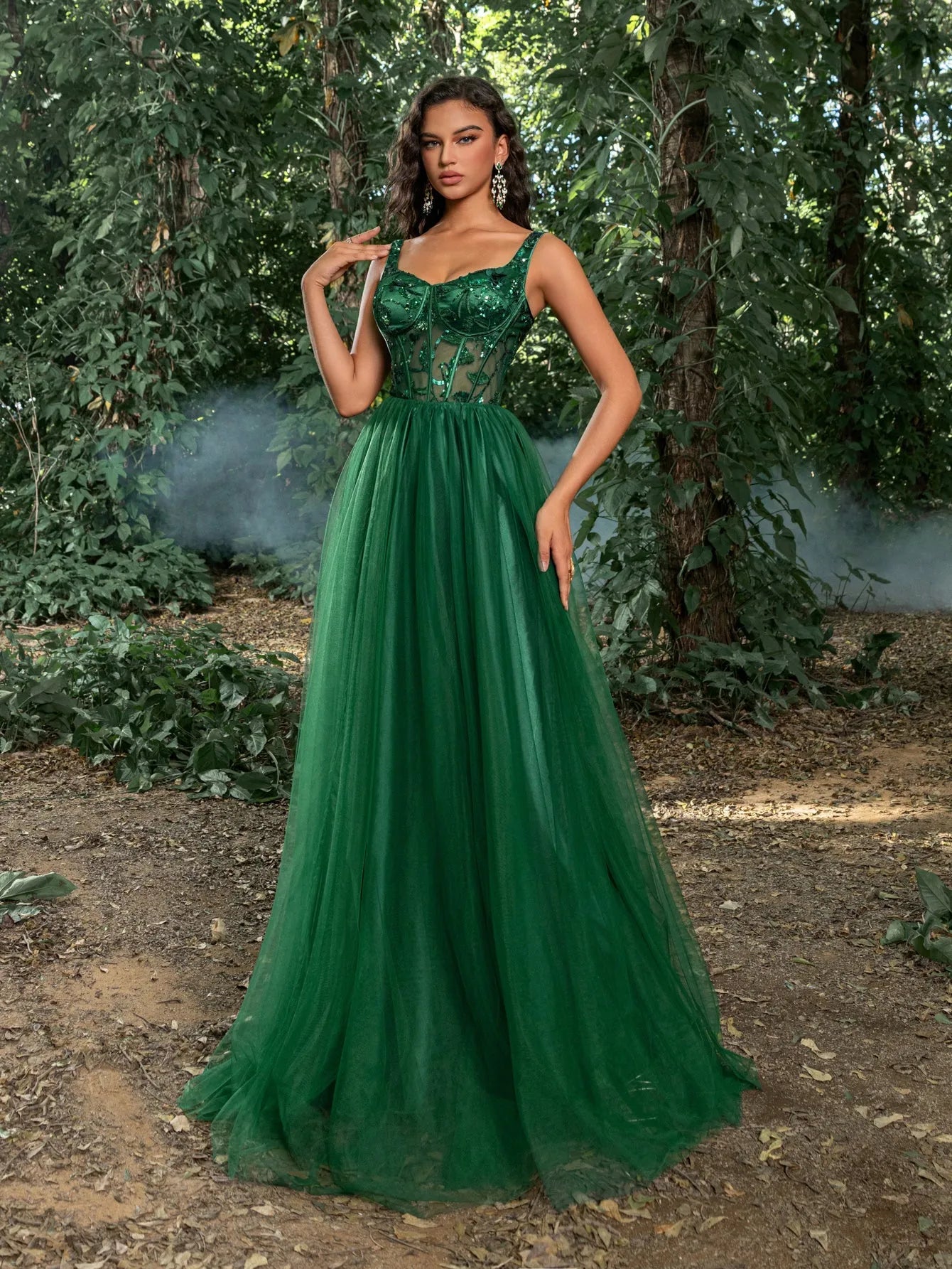 Gorgeous Floral Applique Detail Bodice Contrast Tulle Hem Prom Dress