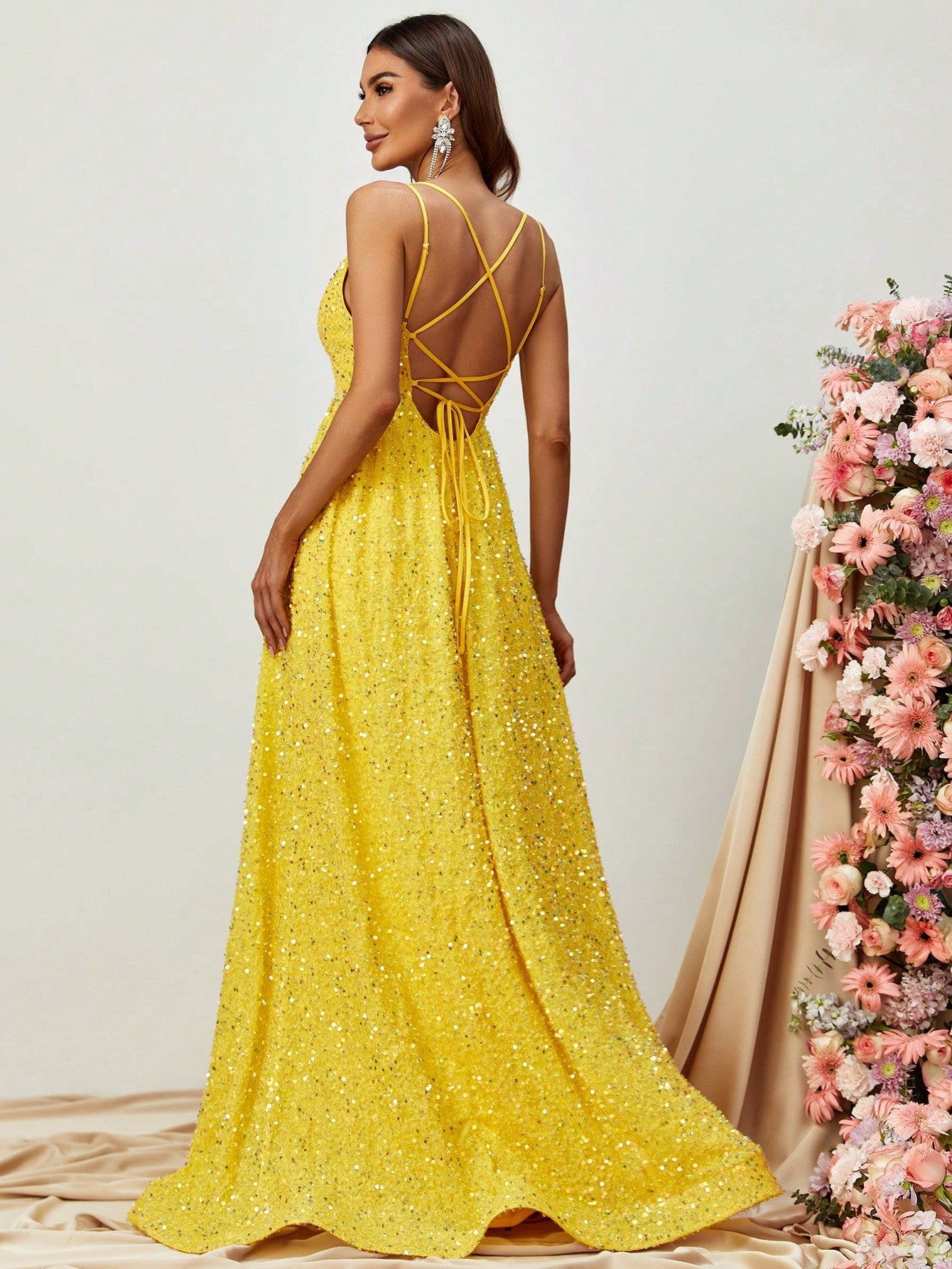 Elegant Spaghetti Strap Sleeveless Sequin Dresses