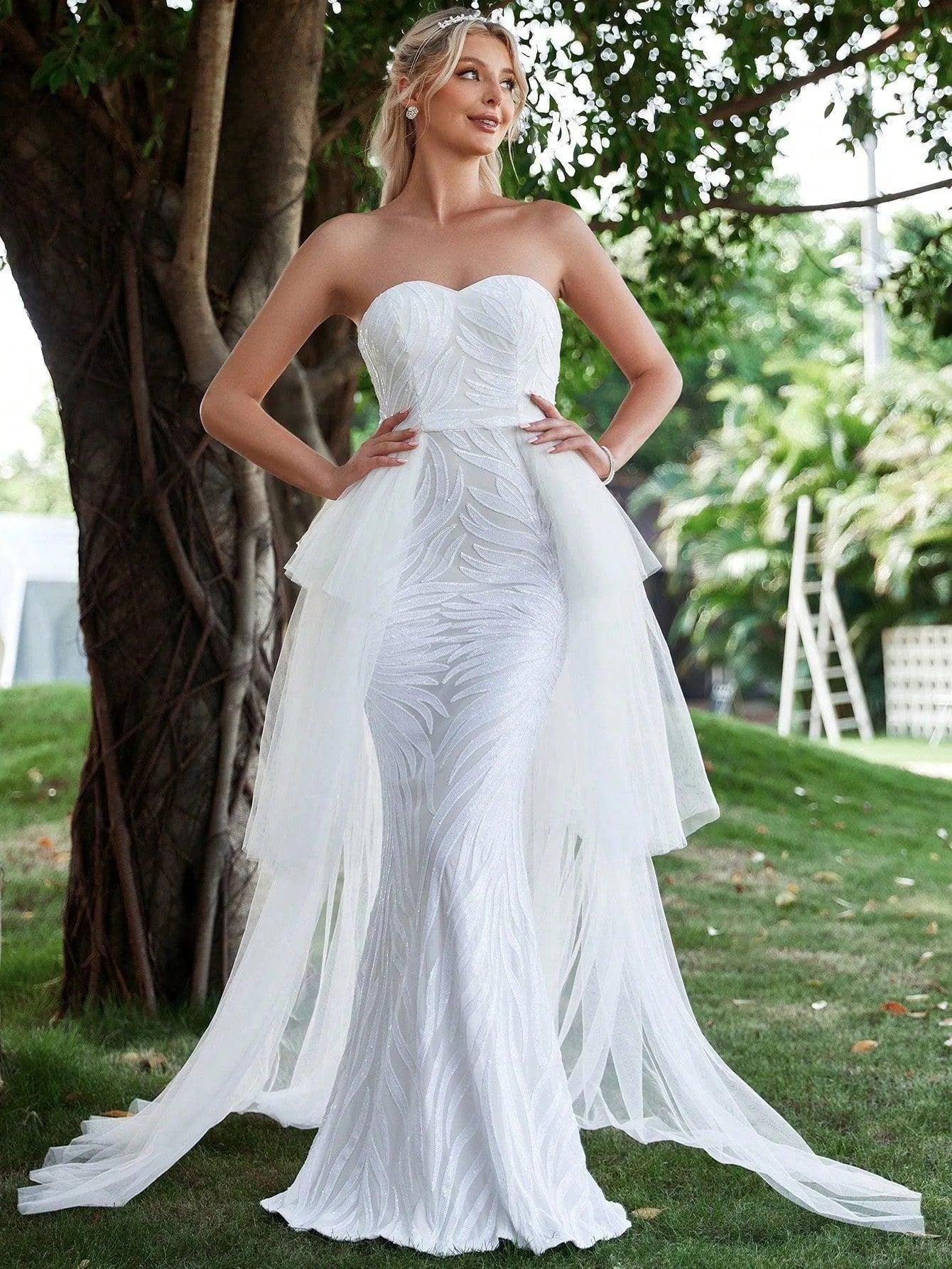 Contrast Mesh Mermaid Hem Sequin Tube Wedding Dress