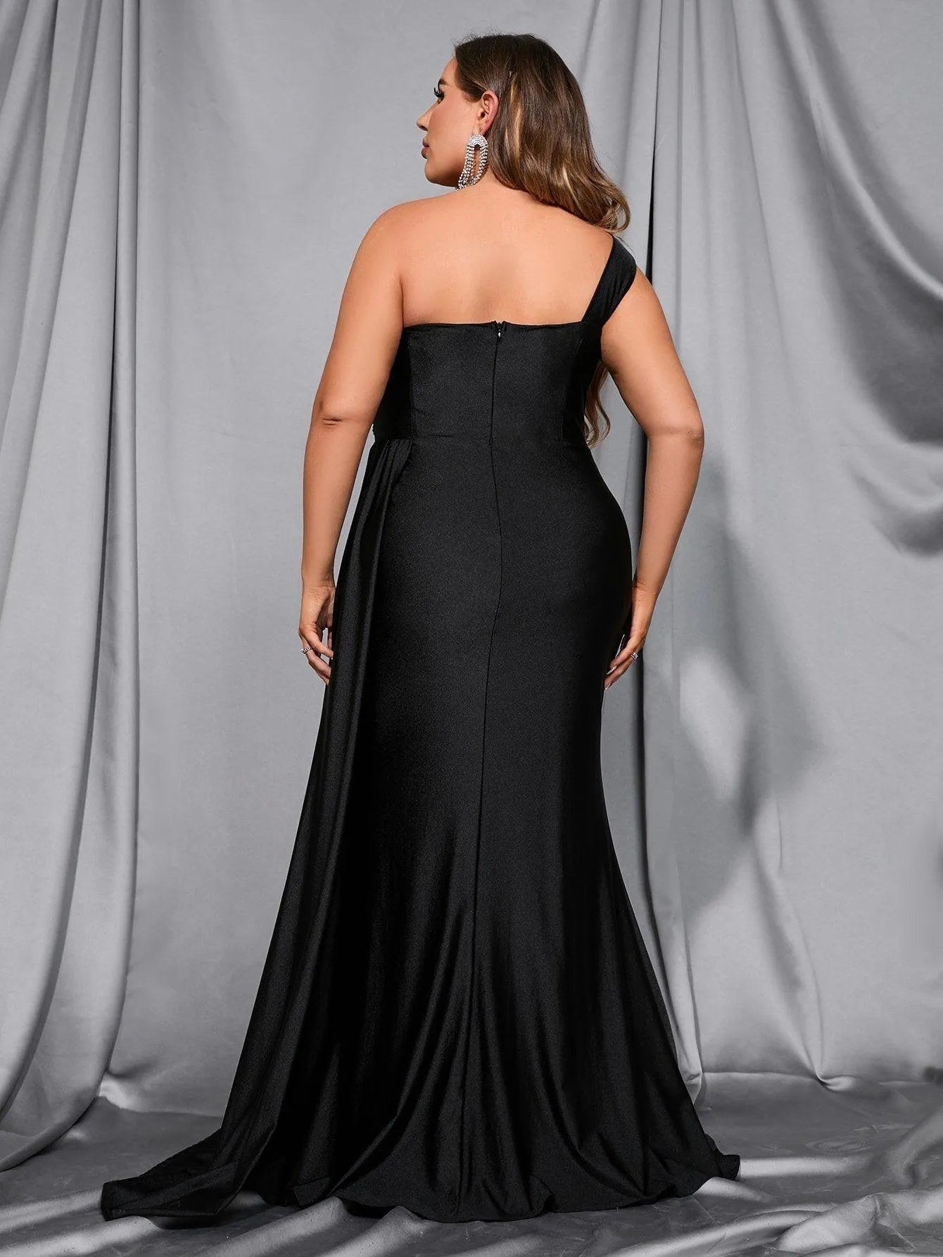 Plus One Shoulder Draped Side Split Thigh Formal Dress