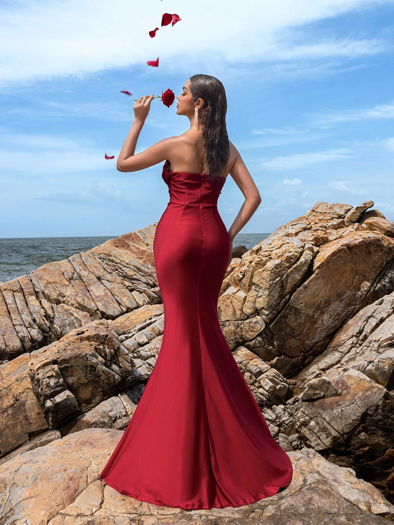 Elegant Solid Strapless Mermaid Hem Evening Dress