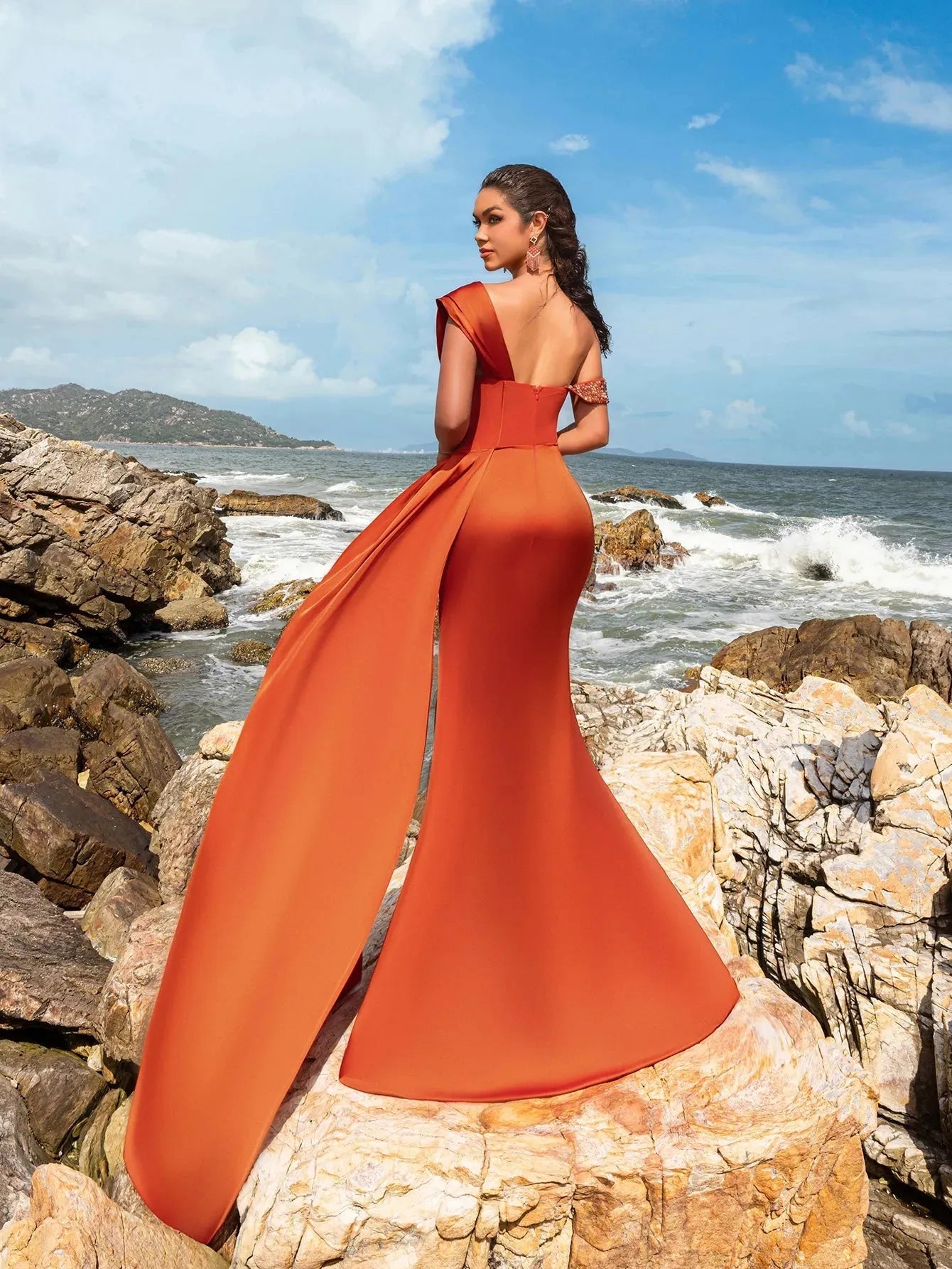 Asymmetrical Neck Split Thigh Satin Mermaid Dress