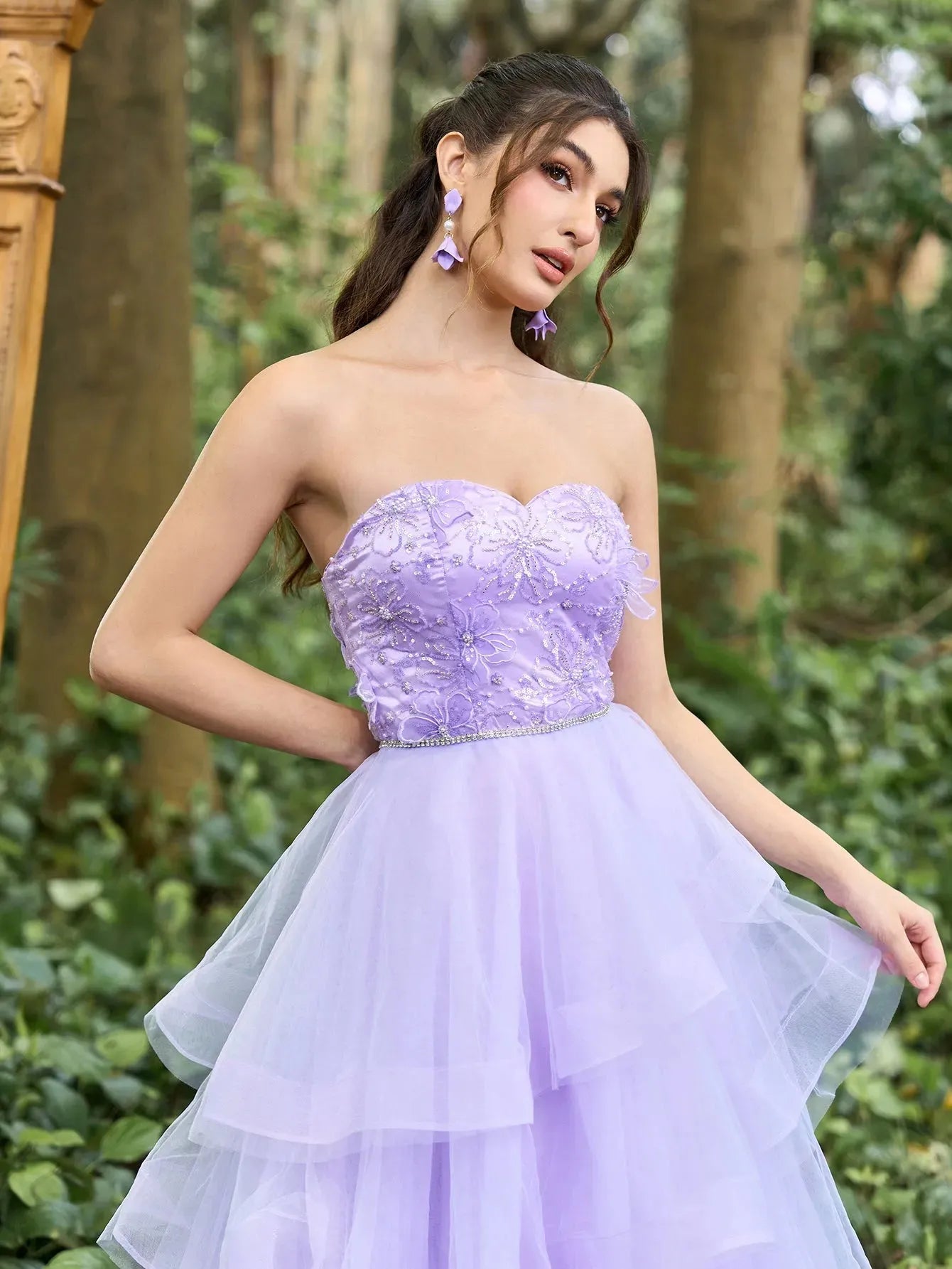 Gorgeous Applique Detail Beaded Bodice Contrast Layered Tulle Hem Prom Tube Dress