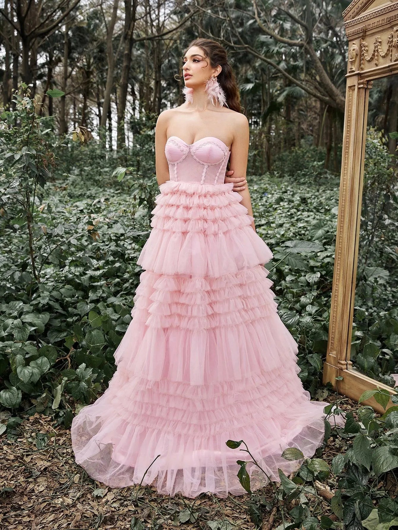 Gorgeous Strapless Cascading Ruffles Hem Tulle Prom Dress