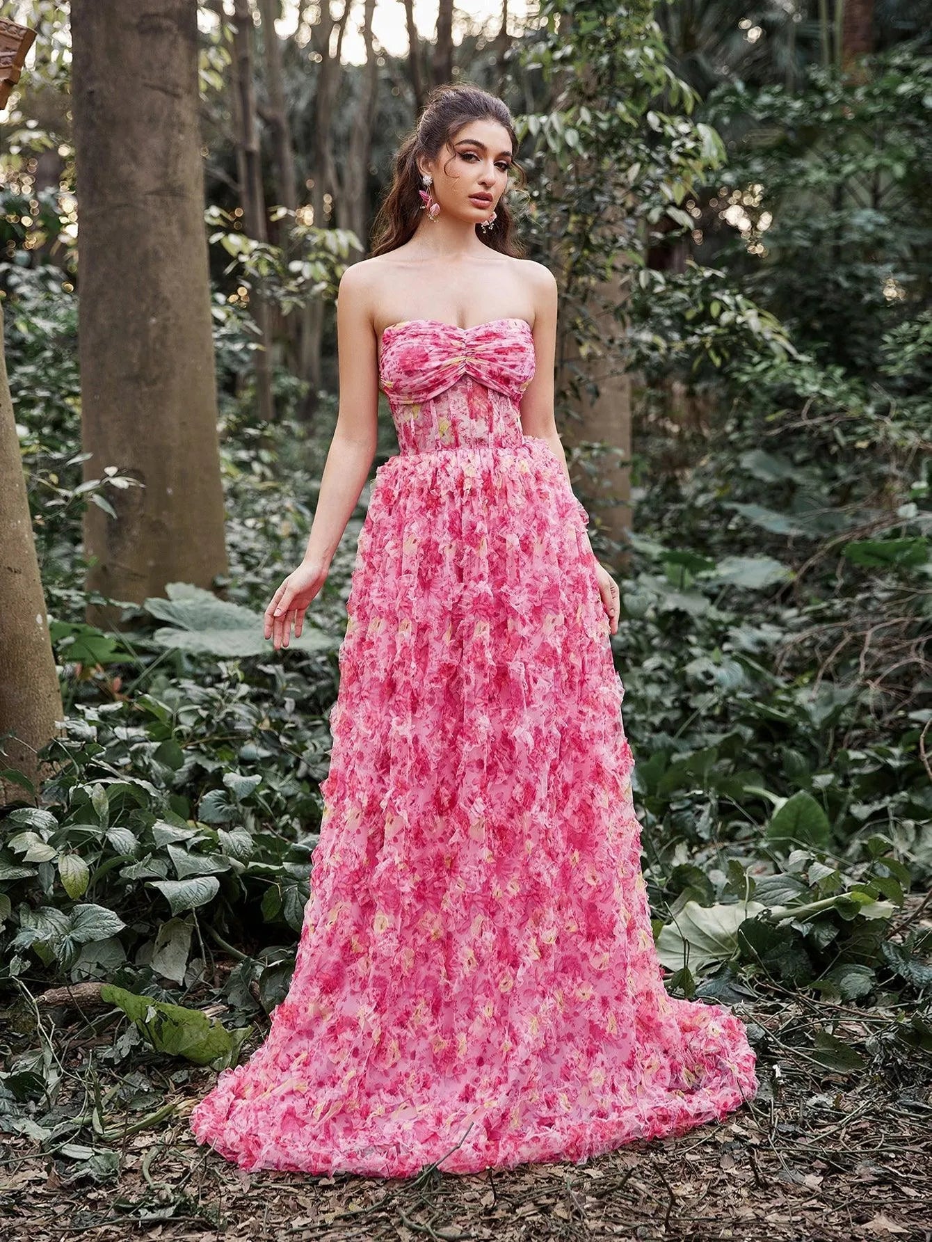 Elegant Floral Tulle Cascading Ruffle Hem Strapless Prom Dress