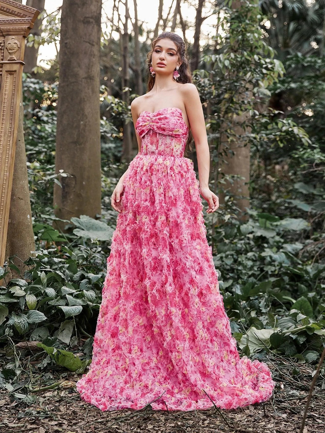 Elegant Floral Tulle Cascading Ruffle Hem Strapless Prom Dress