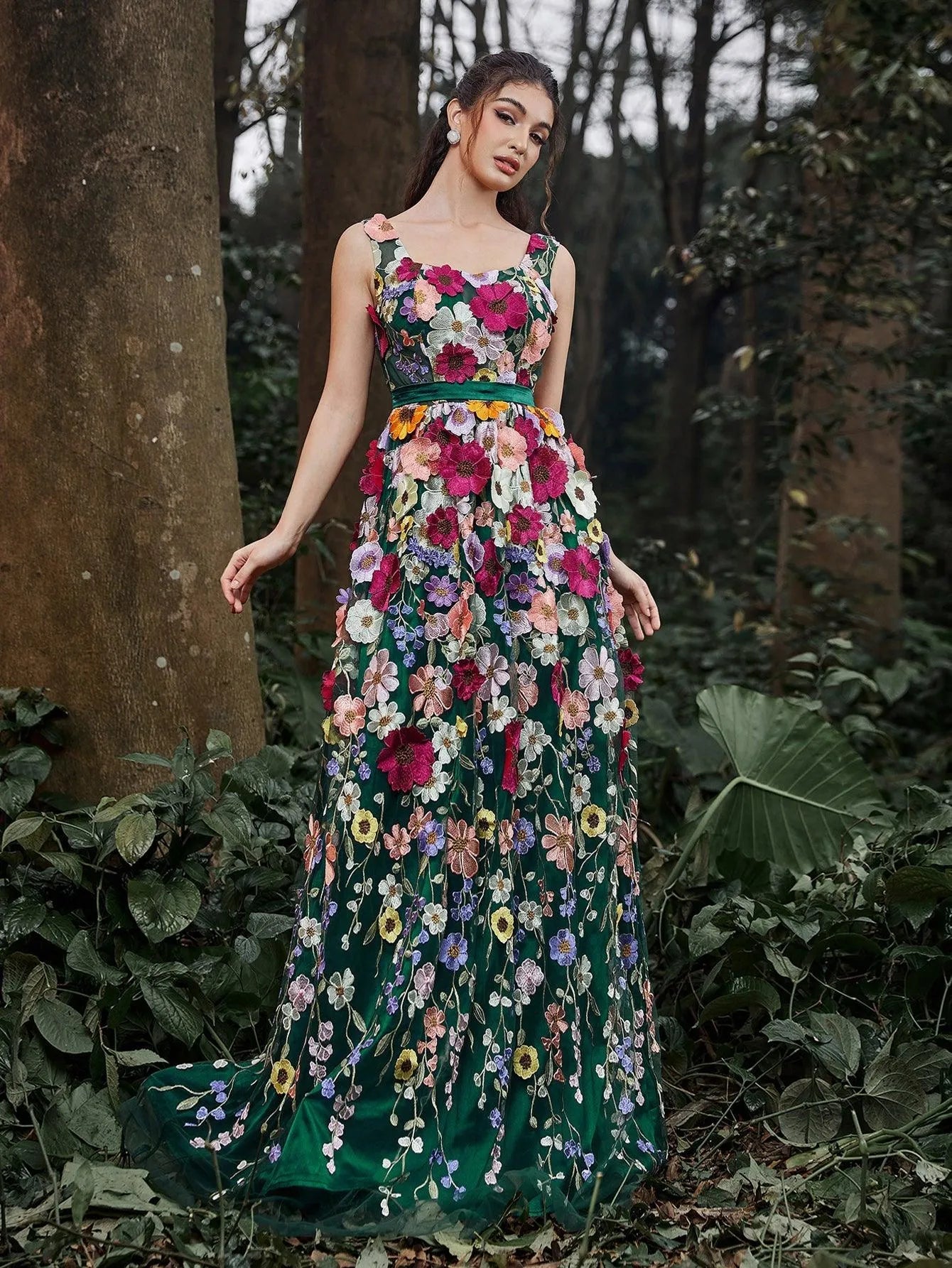 Gorgeous Square Collar Floral Embroidered Evening Dress