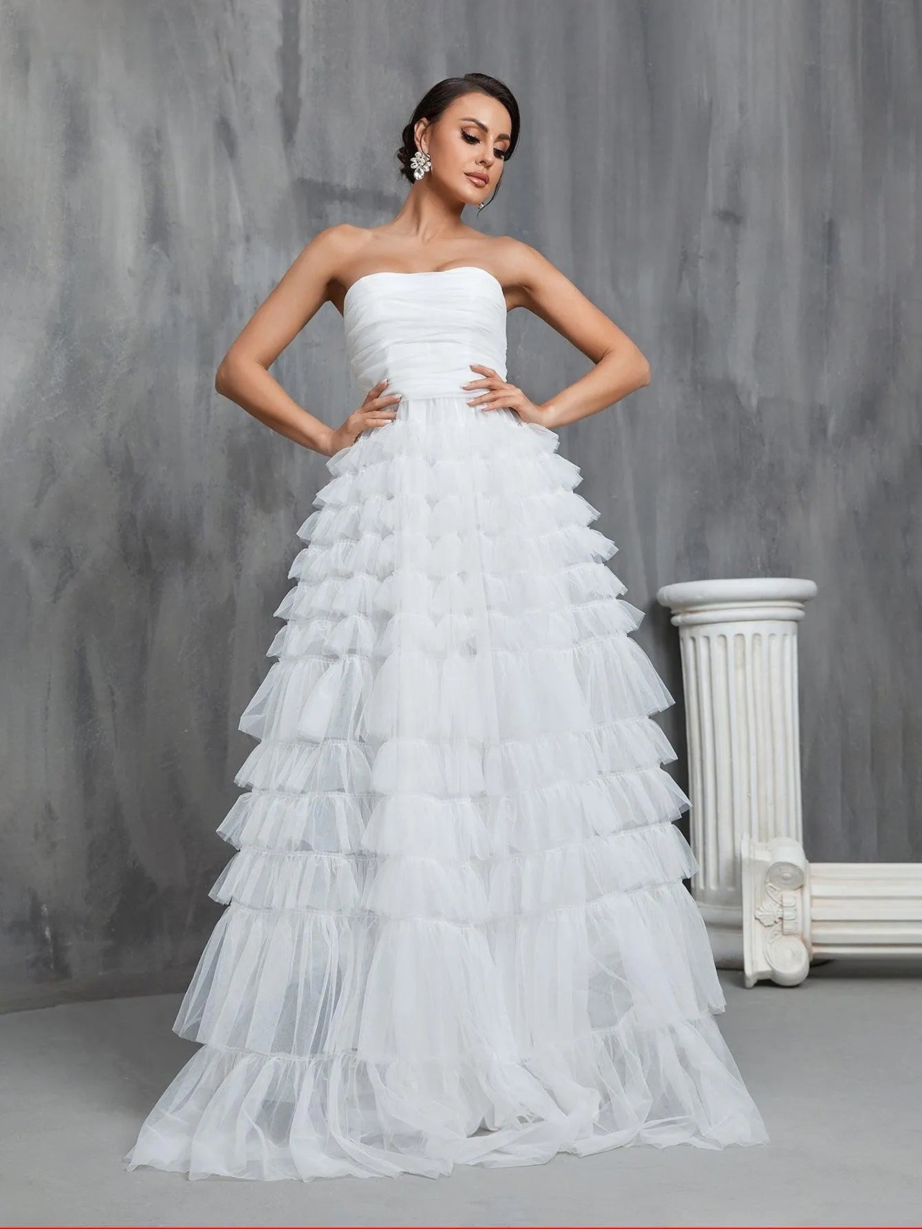 Mesh Layered Hem Tube Wedding Dress