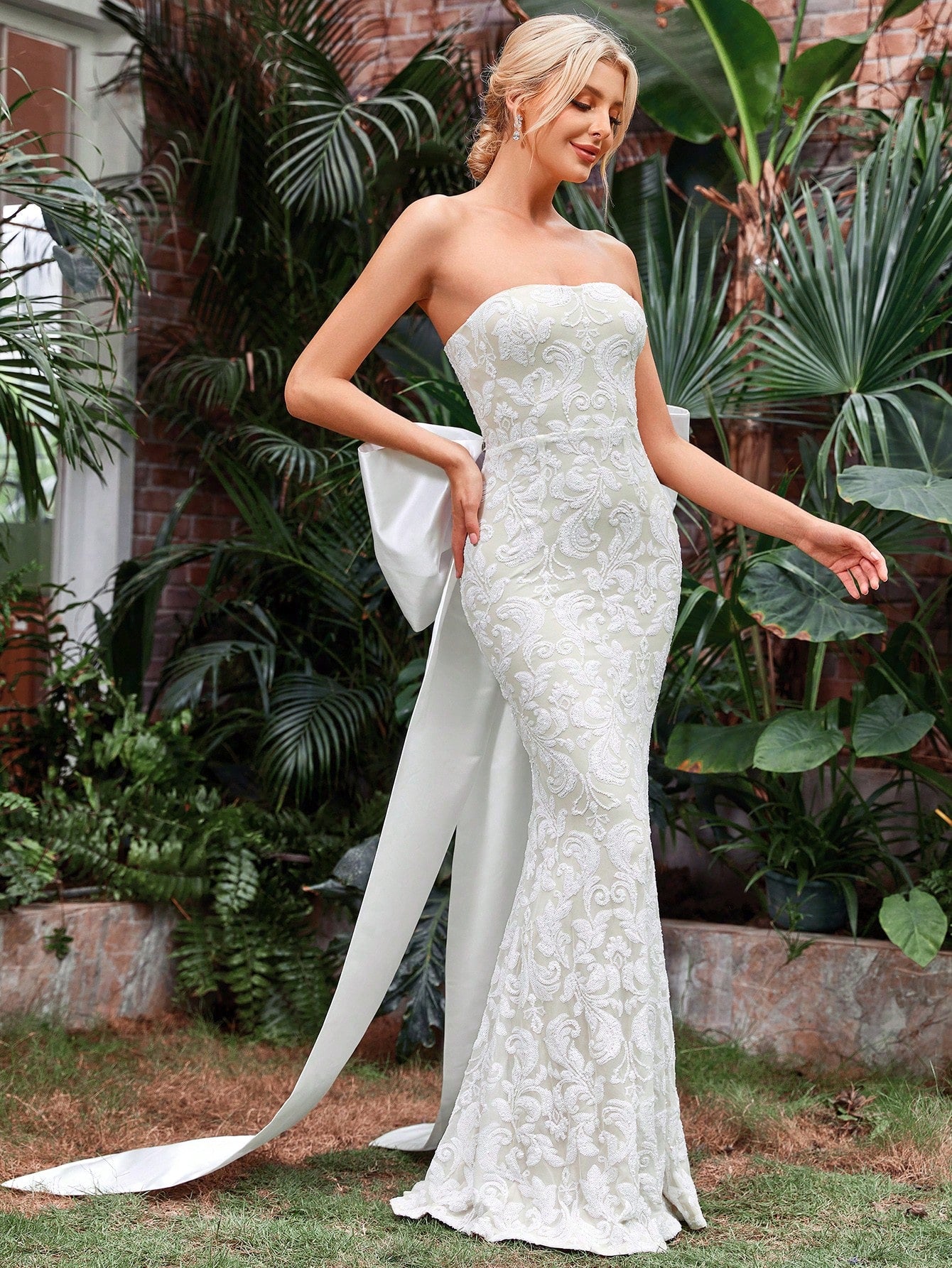 Sequin Mermaid Hem Tube Wedding Dresses With Big Bow