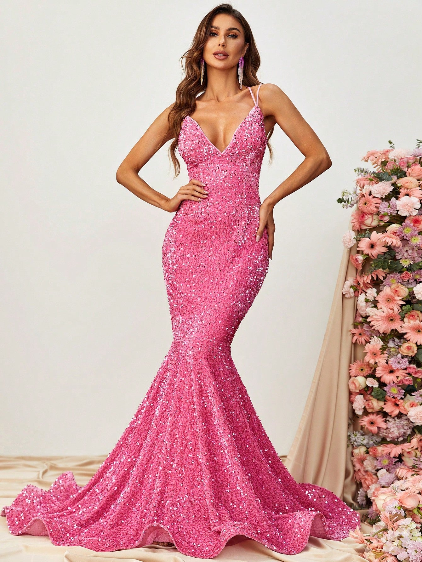 Elegant Spaghetti Strap Sleeveless Sequin Mermaid Dresses