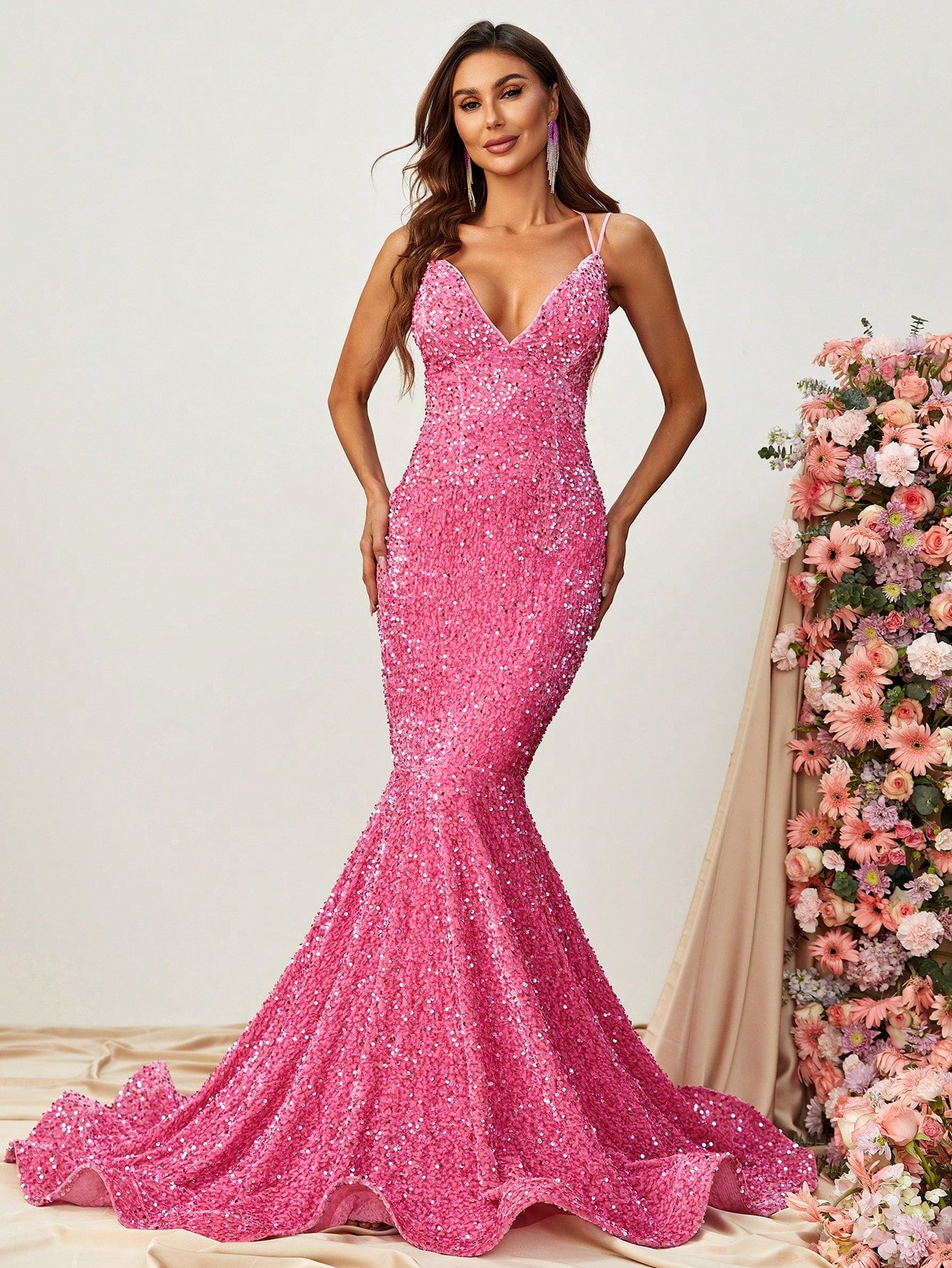 Elegant Spaghetti Strap Sleeveless Sequin Mermaid Dresses