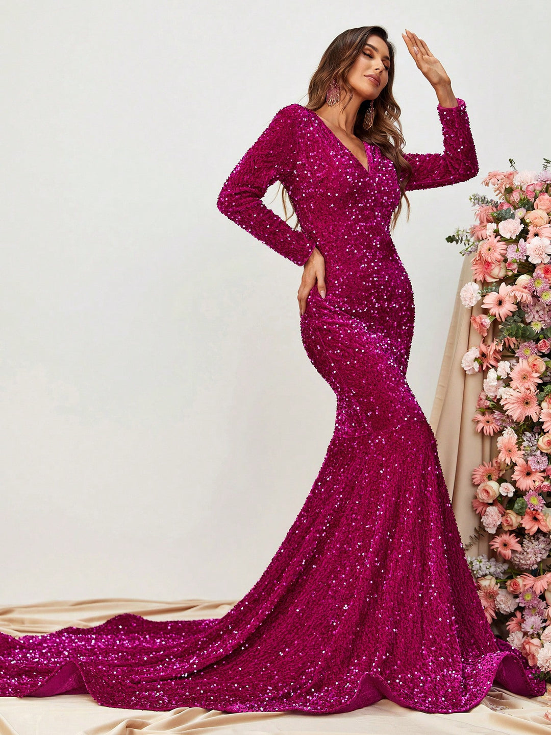 Elegant V Neck Long Sleeve Sequin Prom Dresses