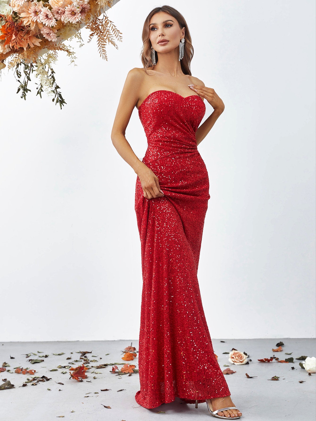 Elegant Tube Sleeveless Sequin Dresses