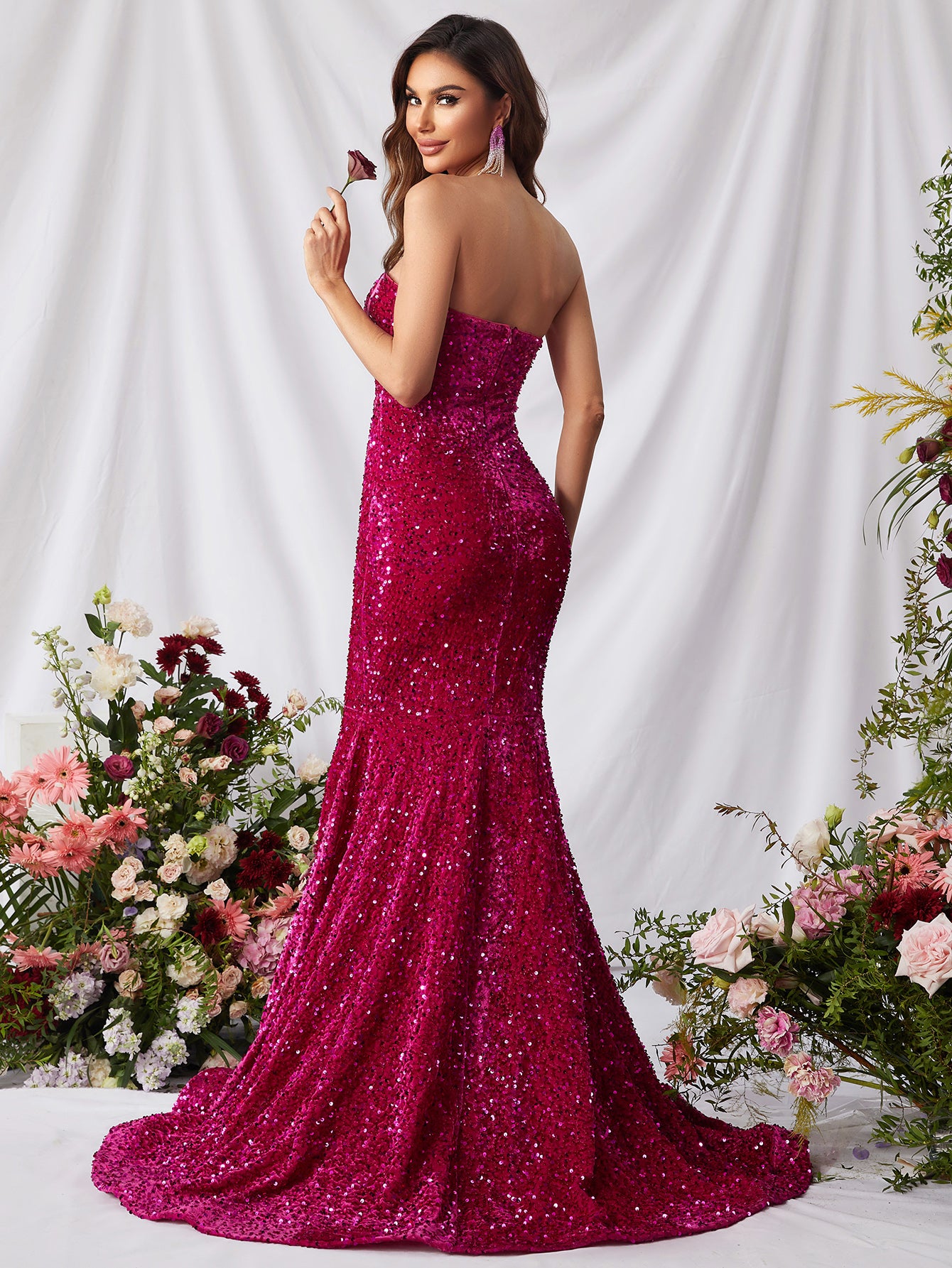 Elegant Tube Sleeveless Sequin Mermaid Formal Dress