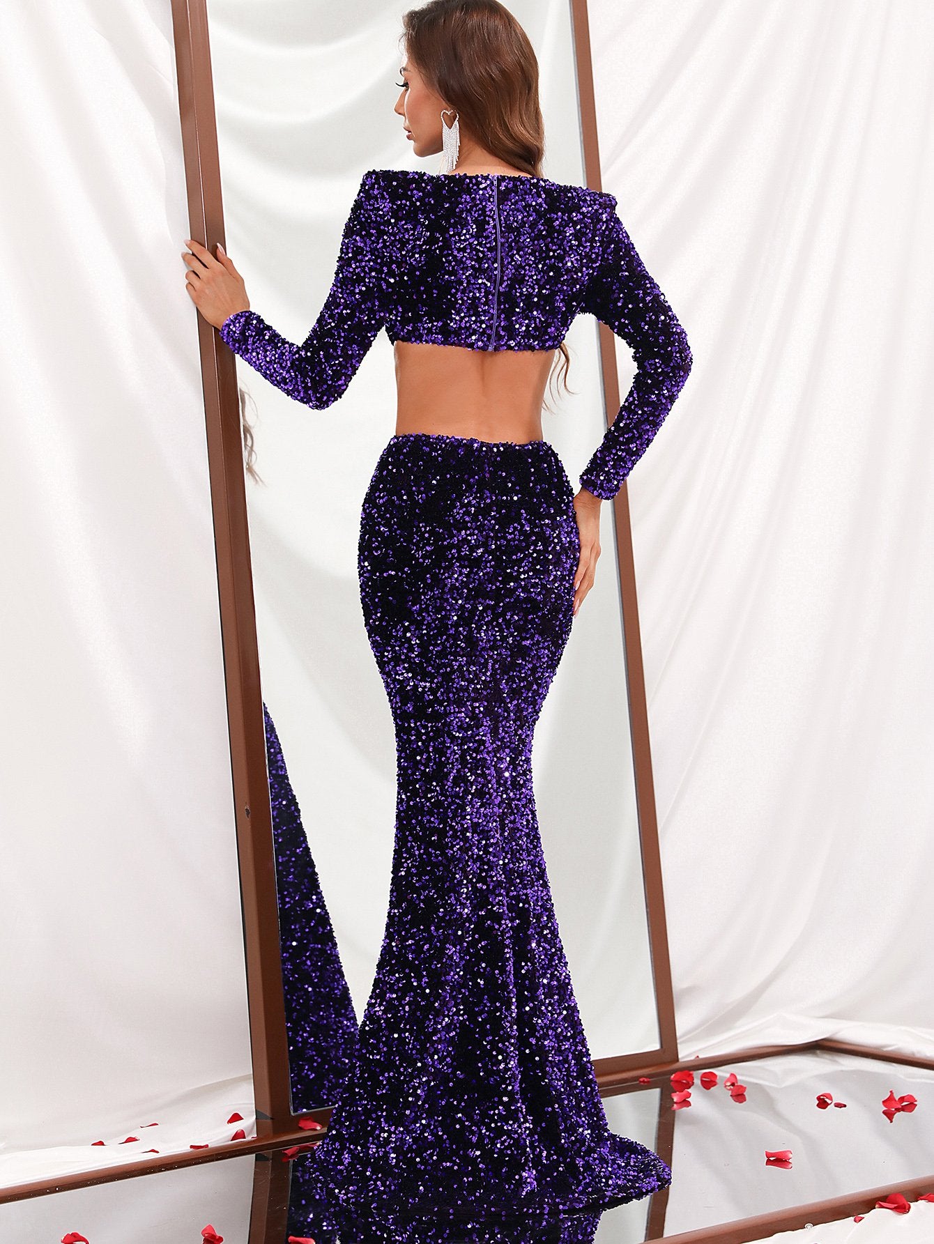 Elegant Round Neck Long Sleeve Sequin Dresses